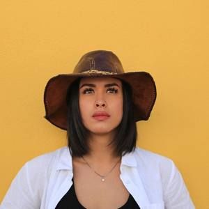 Meet your Posher, Rica